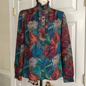 Pykettes buttons down shirt